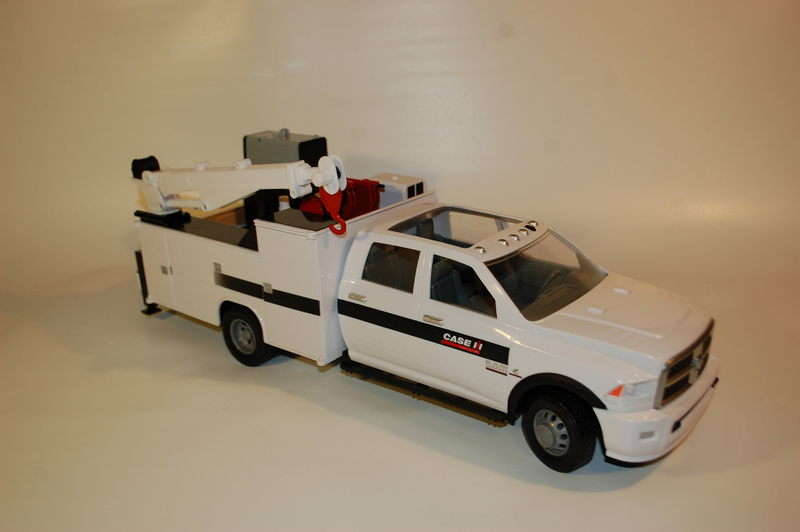 Illustration for article titled Ertl 1/16 "Big Farm" Dodge dually trucks & an introduction
